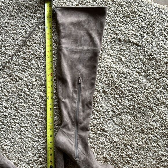 Target’s‎ A New Day Brown Faux-Suede Thigh High Heeled Boots - Womens size 10 - Picture 8 of 12